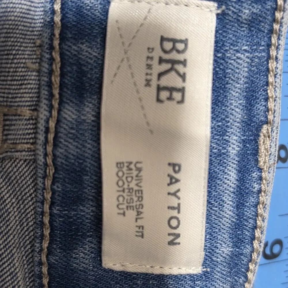 Buckle BKE Payton Mid-rise Bootcut Womens Jeans Size 29x29 Short